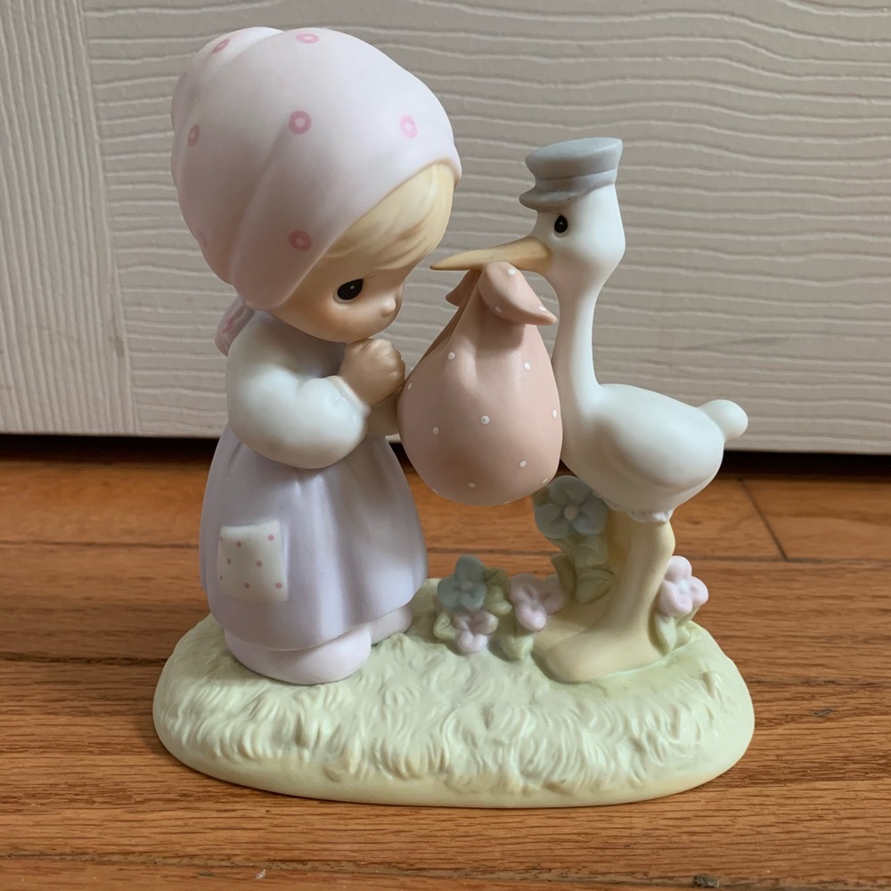 Precious Moments ‘Joy on Arrival’